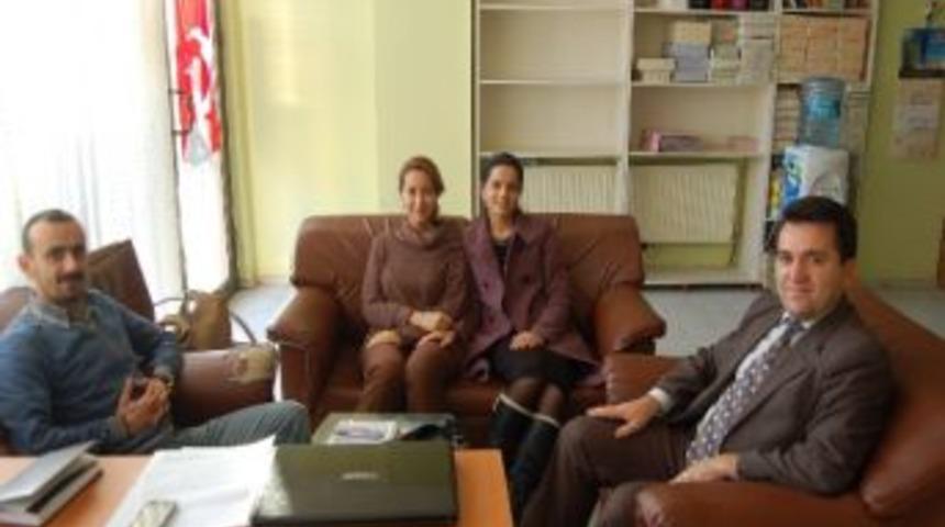 Chp Ara&ccedil; Kadın Kolları, Aşure Dağıttı