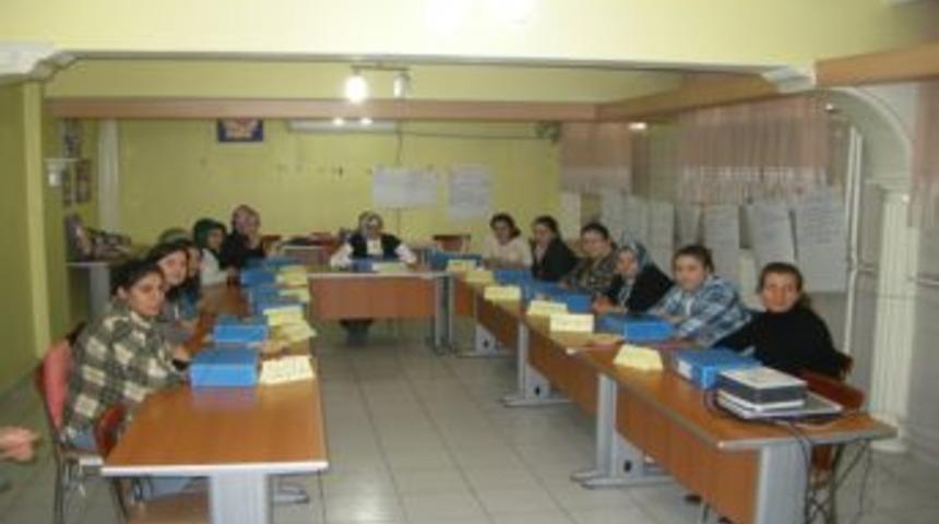 &Uuml;reme ve cinsel sağlık mod&uuml;ler eğitimi