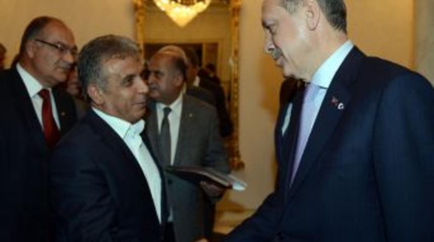 Sinecem, TOBB Heyeti Ile Birlikte Başbakan'la G&ouml;r&uuml;şt&uuml;