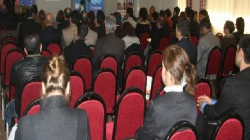 Diyarbakır&rsquo;da &Ccedil;alışma Hayatında Toplumsal Cinsiyet Eğitiminin Geliştirilmesi Konferansı D&uuml;zenlendi