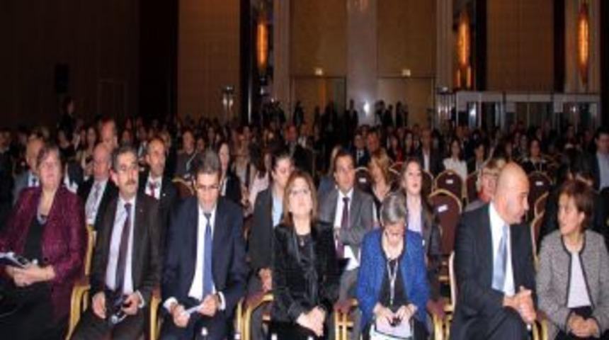 Devletin Verdiği Mali Destekle 8 Bin Çocuk Yuvadan Eve Döndü