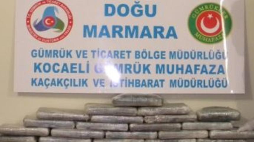 Derince&rsquo;de 5 Milyon Tl Değerinde Kokain Ele Ge&ccedil;irildi