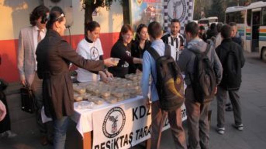 Beşiktaş Taraftarları Derneği, Aşure Dağıttı
