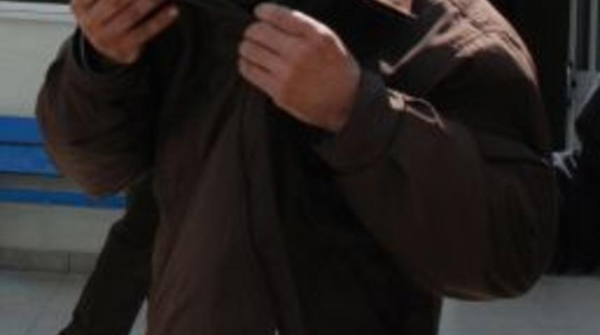 Vahşi Cinayete 20'şer Yıl Hapis