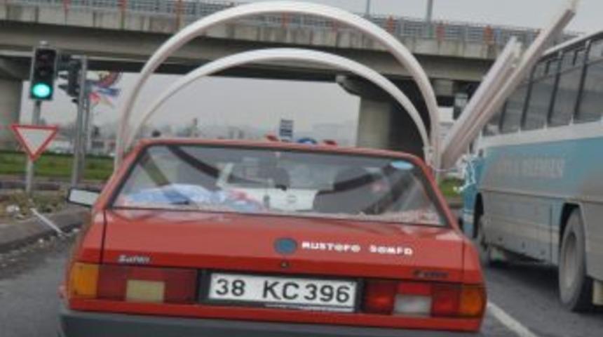 Trafikte Şaşırtan G&ouml;r&uuml;nt&uuml;