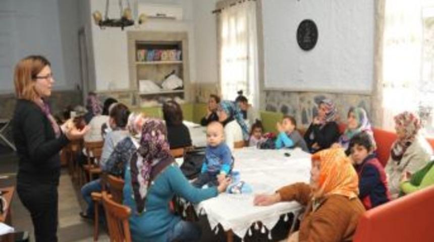 Kadınlar, Şiddete Maruz Kalınca Yapacaklarını &Ouml;ğrendi