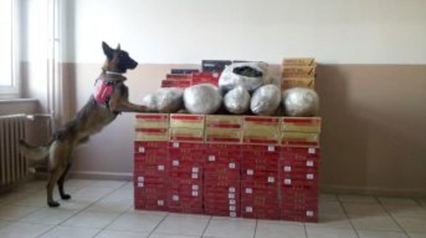 Jandarma Yol Kontrollerinde Kubar Esrar Ve Ka&ccedil;ak Sigara Ele Ge&ccedil;irdi