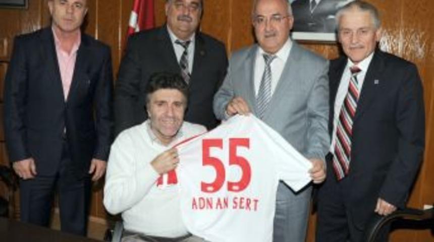 Samsunspor Y&ouml;netimi Takıma Destek Veren B&uuml;rokratları Ziyaret Etti