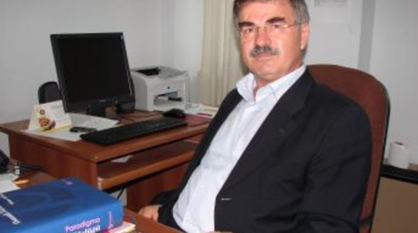 Tarih&ccedil;ilerden Başbakan&rsquo;a Destek: Osmanlı Şahsiyetleri Karikat&uuml;rize Ediliyor