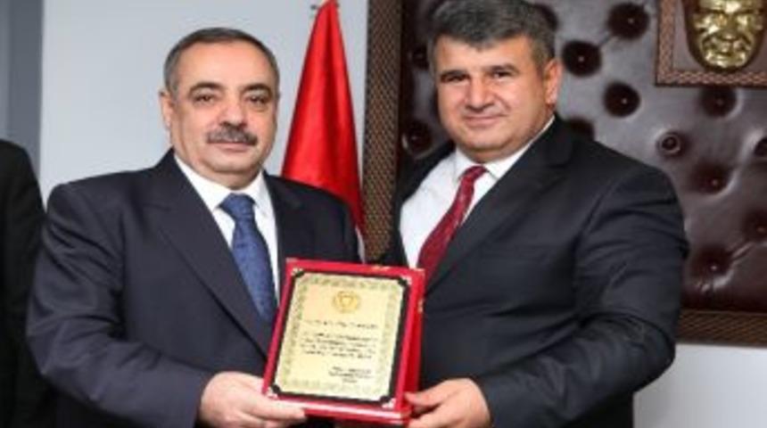 Atat&uuml;rk &Uuml;niversitesi Diş Hekimliği Fak&uuml;ltesi&rsquo;nde Dekan Prof. Dr. &Uuml;mit Ertaş D&ouml;nemi..