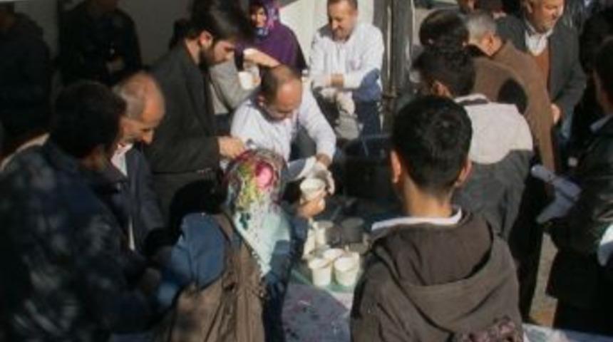 Timav'dan 4 Bin Kişiye Aşure