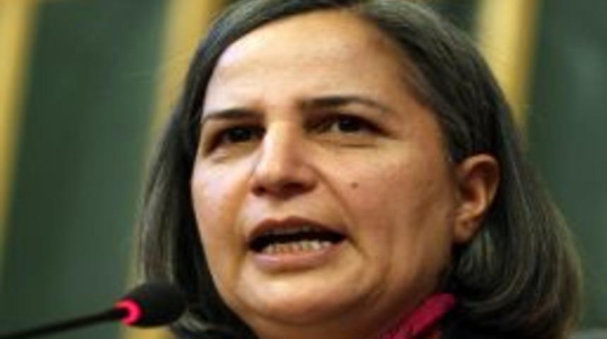 Kışanak: AKP, K&uuml;rtleri Siyaset Hakkından Mahrum Bırakmaya &Ccedil;alışıyor