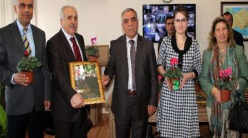 Çankaya’nın Meclis Üyeleri Okullarda