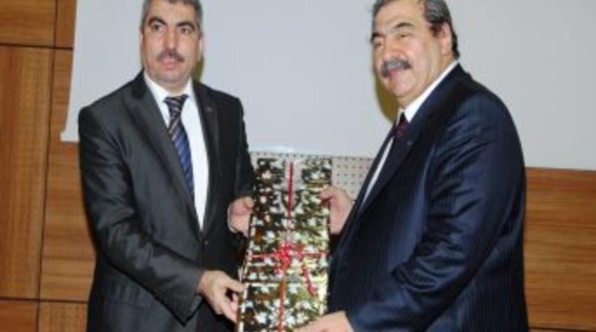 Konukoğlu: T&uuml;rkiye'de Birleşme K&uuml;lt&uuml;r&uuml; Olmadığından Şirketler B&uuml;y&uuml;yemiyor