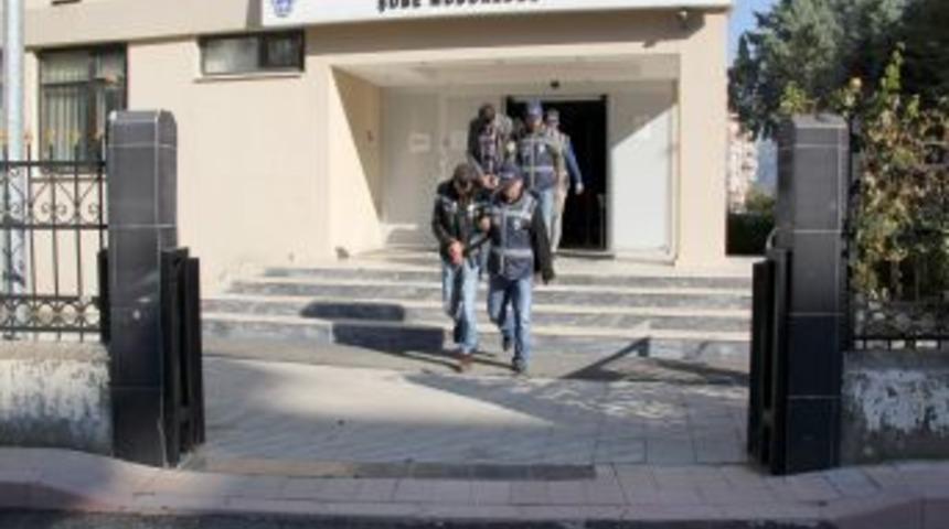Hatay&rsquo;da 4 'torbacı' Daha Yakalandı