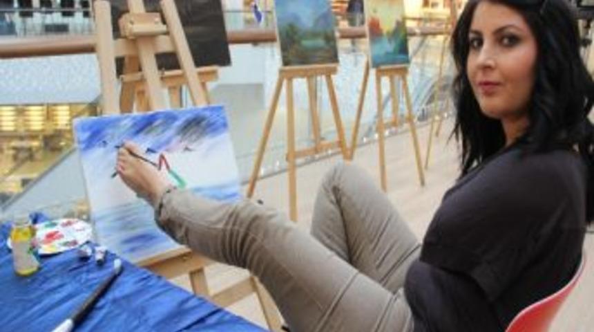 A&ccedil; Kalınca Ayaklarını Kullanmayı &Ouml;ğrendi