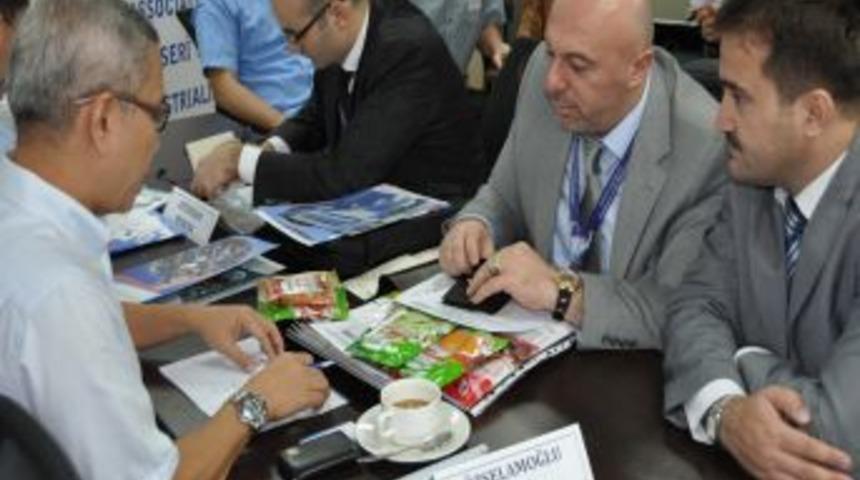 Kayserili Işadamları Filipinlere &Ccedil;ıkarma Yaptı