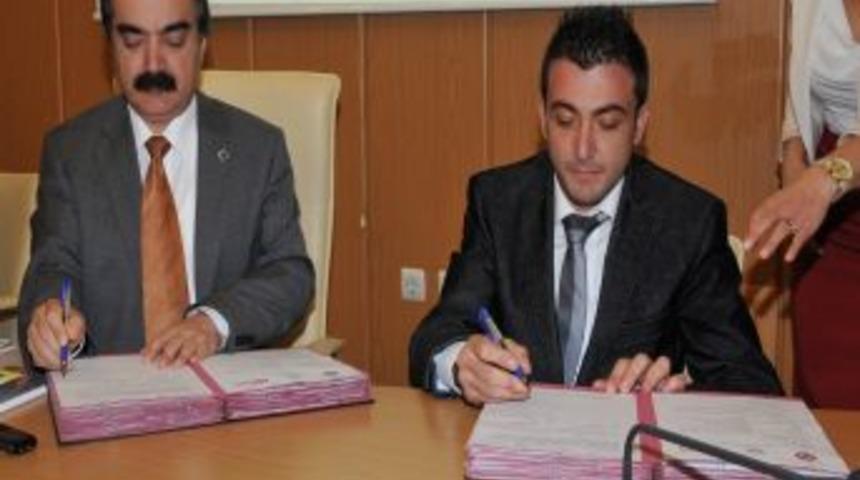 'Talesemi &Ccedil;i&ccedil;ekleri Solmasın Projesi&rsquo;nin Protokol&uuml; Imzalandı