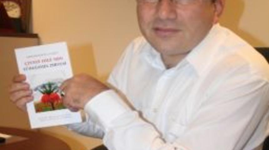 Abdurrahman Atabey&rsquo;in T&uuml;rk&ccedil;e-k&uuml;rt&ccedil;e Şiir Kitabı Yayımlandı