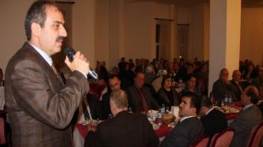 &Ccedil;ankırı Belediyesinden &Ouml;ğretmenlere Yemek