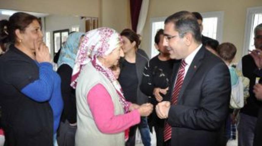 Yüreğir'de Aşure dağıtıldı