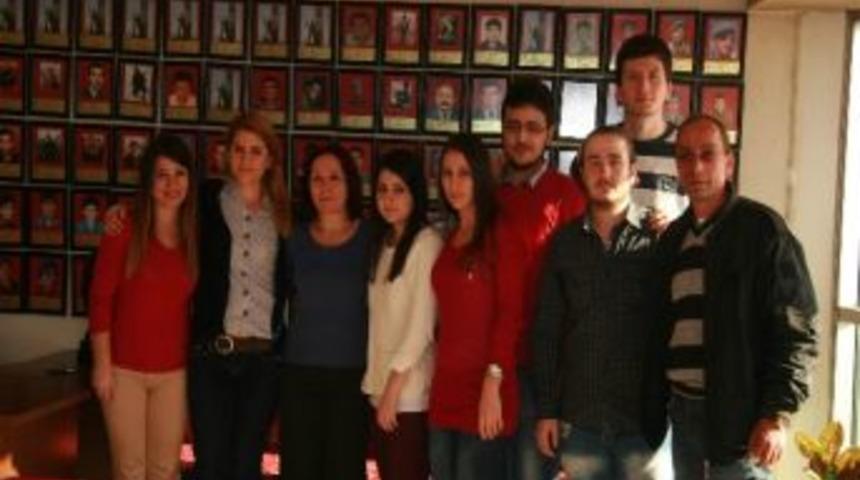 &Uuml;niversite &Ouml;ğrencilerinin Sosyal Sorumluluk Dersi