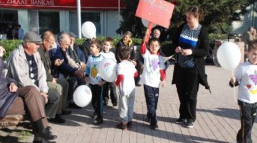 Minikler Beslenmenin Önemine Dikkat Çekti