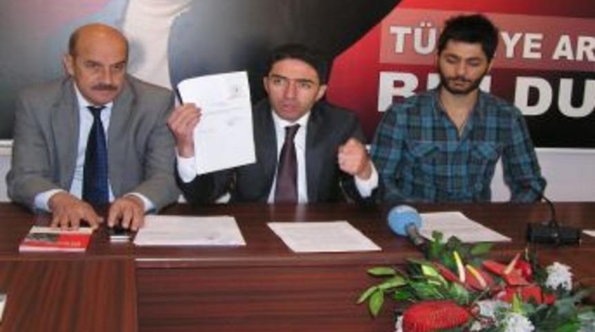 Partilerde 'üye Çalma' Tartışması