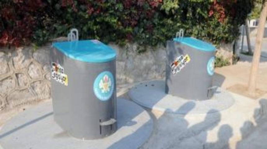 Manisa'da &Ccedil;&ouml;p Konteynerleri Yer Altına Alınıyor