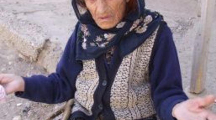 Asırlık Nine 112 Yaşında Hayata Veda Etti