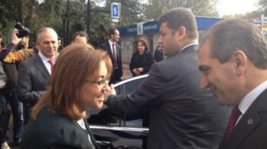 Yozgat Valisi Yazıcı Uluslararası &Ccedil;ocuk Evleri Ve Koruyucu Aile Sistemi &Ccedil;alıştayı&rsquo;na Katıldı