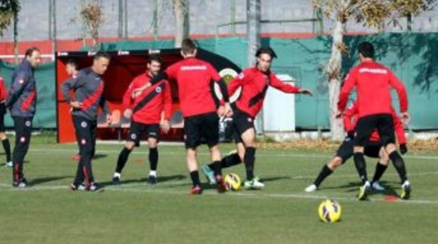 Gen&ccedil;lerbirliği'nde Bandırmaspor Hazırlıkları