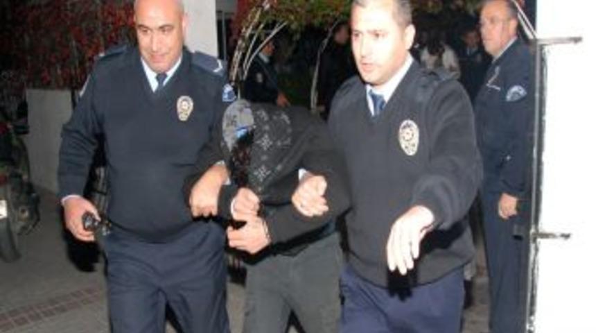 Su&ccedil; Makineleri Polisten Ka&ccedil;amadı