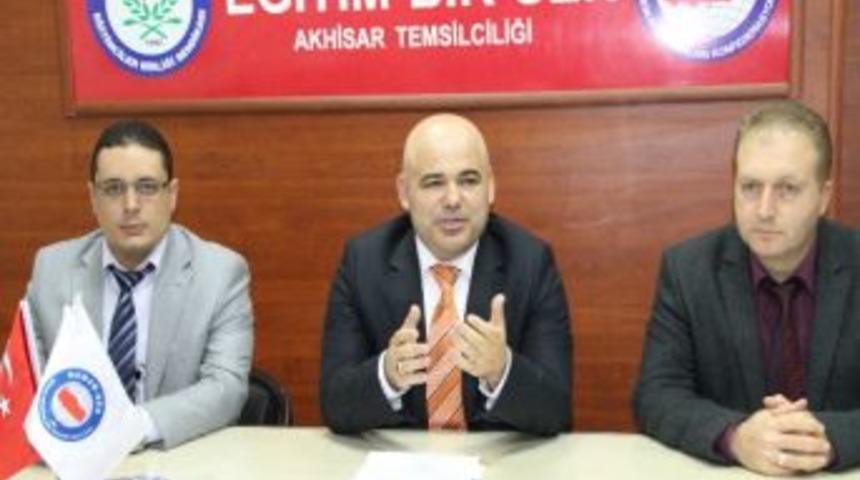 Atanamayan &Ouml;ğretmenlerden Sendikaya Ziyaret