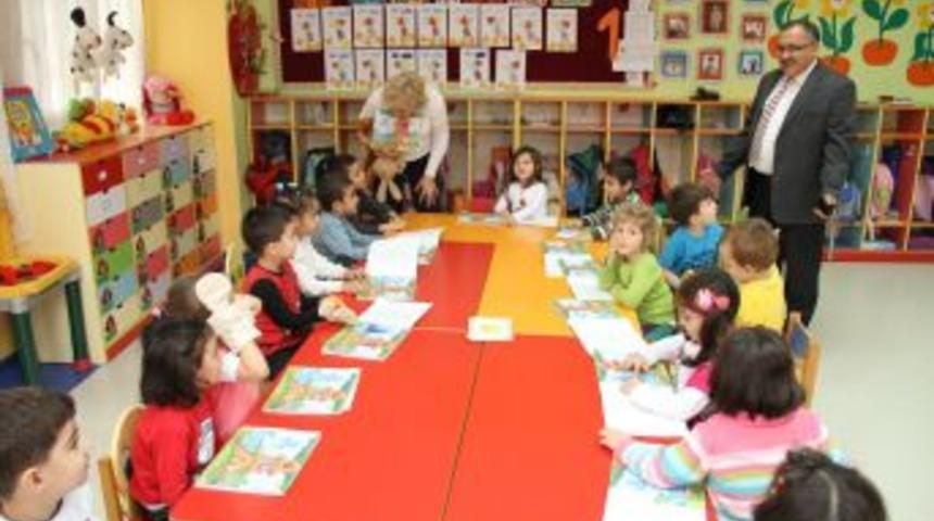 Alfabeden &ouml;nce İngilizce &ouml;ğreniyorlar