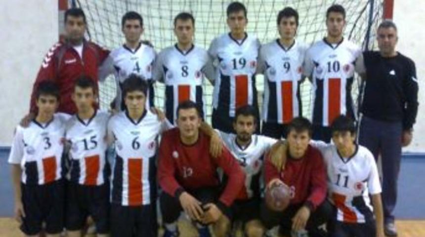 Hentbolcular G&uuml;m&uuml;şhane&rsquo;den Galip D&ouml;nd&uuml;ler