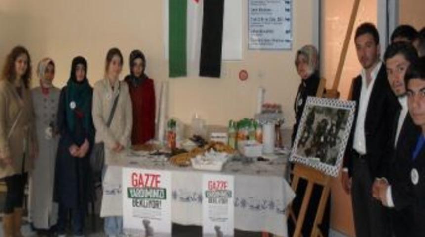 &Ccedil;om&uuml; &Ouml;ğrencilerinden Gazze'ye Yardım Standı