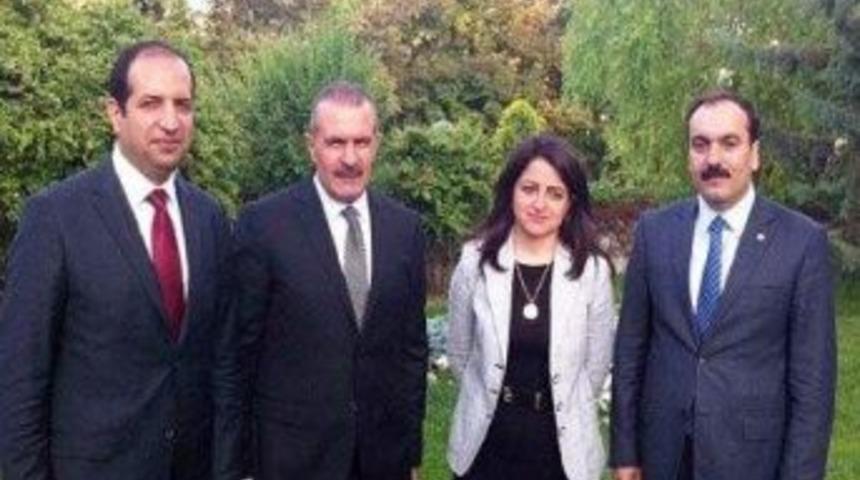 Ak Parti Van Milletvekilleri Esnaf Kredisini Netleştirdi