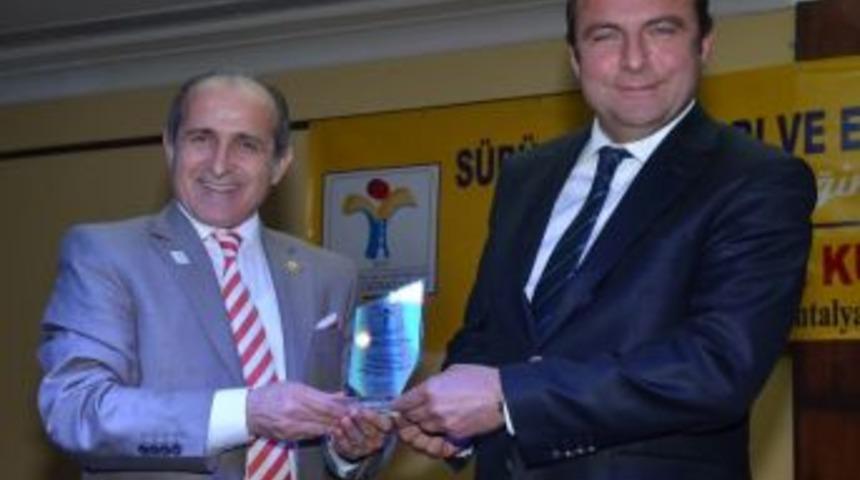 S&uuml;r&uuml;c&uuml;ler G&ouml;n&uuml;llerince Eğlendi