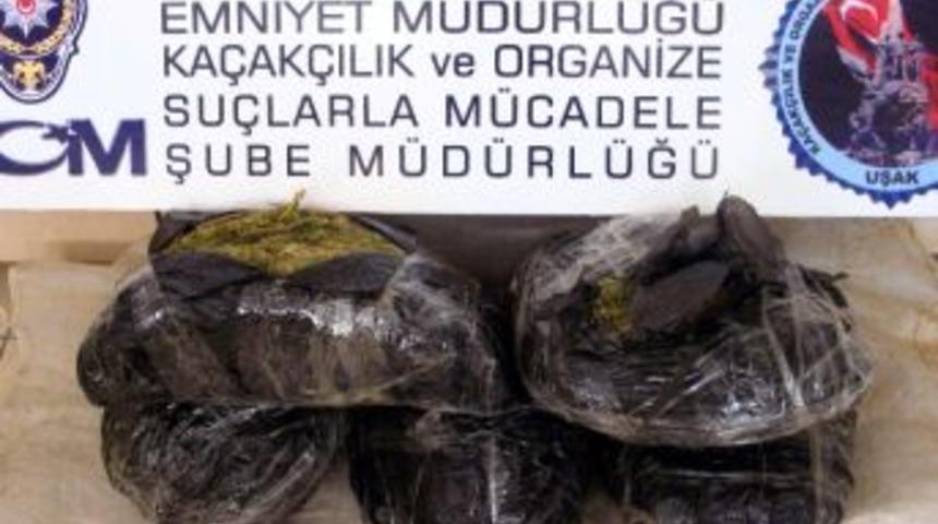 Uşak Polisi Ka&ccedil;ak&ccedil;ılara G&ouml;z A&ccedil;tırmıyor