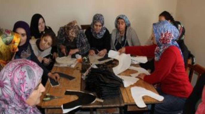 K&ouml;yl&uuml; Kadınlar &lsquo;sayacılık&rsquo; &Ouml;ğreniyor