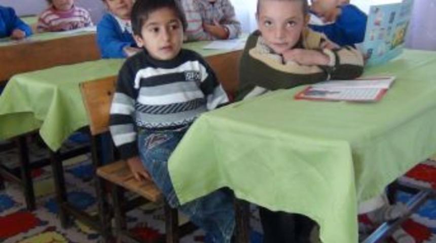 Cam Kemik Hastası Samet I&ccedil;in Yol Yapıldı