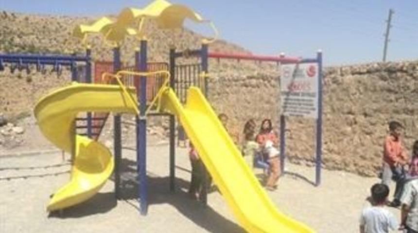 21 K&ouml;y Okuluna Oyun Parkı Ve Spor Tesisi