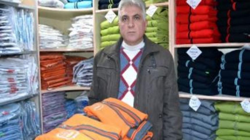 Okul Kıyafetlerinin Değişmesi Ekonomiye Zarar Verir