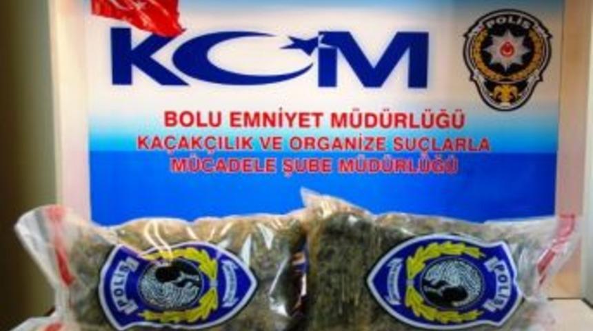 Yolcunun Valizinden Sekiz Kilo Esrar &Ccedil;ıktı