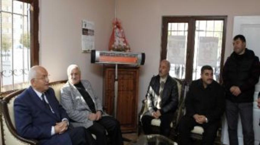 Fethi Yaşar Susuz Mahallesini Ziyaret Etti