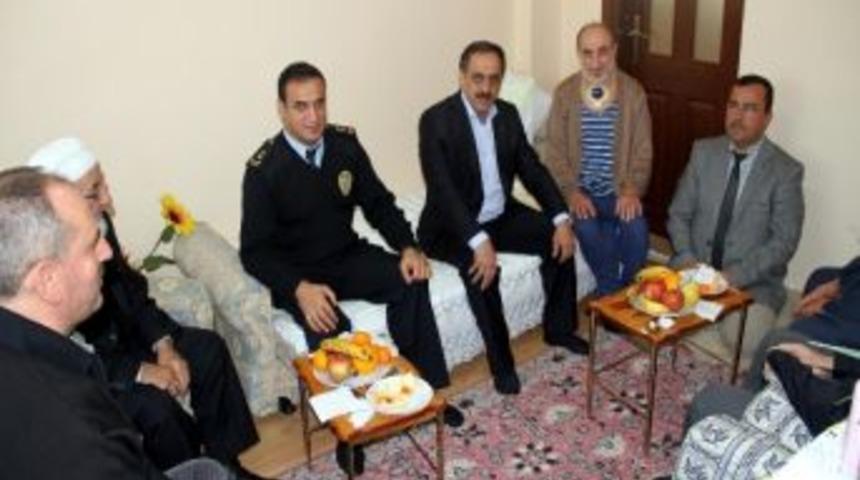 M&uuml;ft&uuml; Şenokur&rsquo;a Başkan Yazıcı'dan Ge&ccedil;miş Olsun Ziyareti