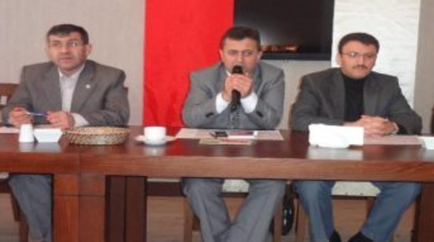 Eğitim-bir-sen Şube Başkanı Kamil U&ccedil;an: