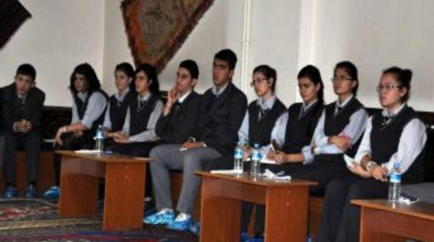 Niğde&rsquo;de &ldquo;zirvedekilerle Kırkikindi Sohbetleri&rdquo;