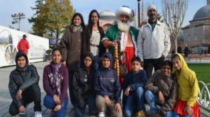 'Zeka Küpü' Hintli Öğrenciler İstanbul'u Gezdi